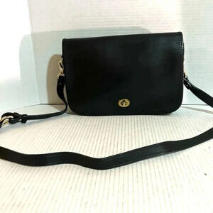 Hunt club vintage leather black leather crossbody handbag